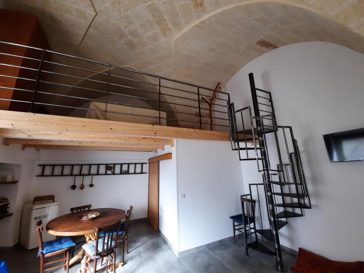 B&B La Vecchia Corte Copertino Exterior photo
